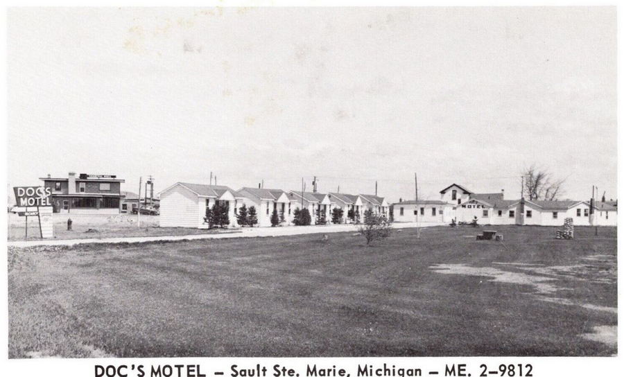 Docs Motel - Vintage Postcard